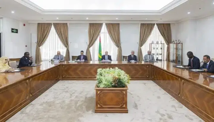 Nouakchott : Le Président Ould Ghazouani évalue le Programme d’Urgence pour l’Accès Universel aux Services Essentiels
