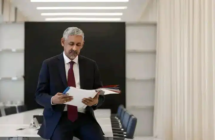 Photo de Abidjan : Les candidats au poste de président de la Banque africaine de développement présentés, la candidature mauritanienne se distingue par sa clarté et sa crédibilité
