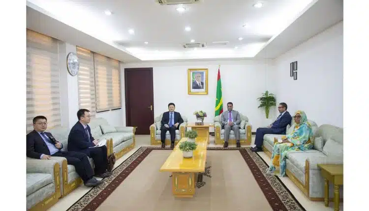 Mauritanie-Chine : le Premier ministre reçoit l'ambassadeur de Chine