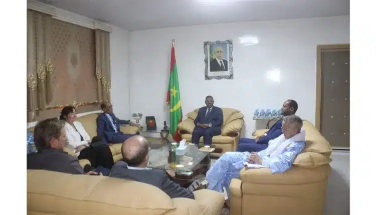 Le ministre délégué auprès du ministre de l’Intérieur s’entretient avec une délégation de la BM