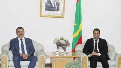 Photo de Le Premier ministre El Moctar Ould Djay reçoit le ministre turc de l’Education