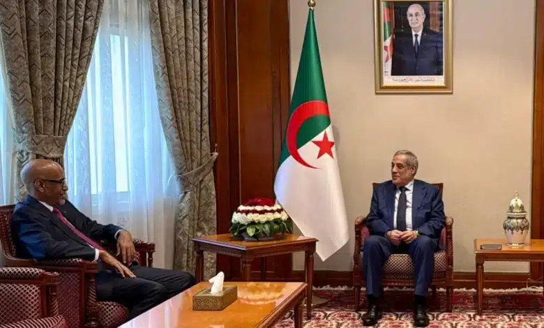 Renforcement des Liens Bilatéraux : Nadir Larbaoui accueille l'Ambassadeur Mauritanien pour discuter de la coopération et des projets communes