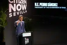 Photo de Pedro Sánchez alerte sur les menaces budgétaires pesant sur le développement durable à Séville
