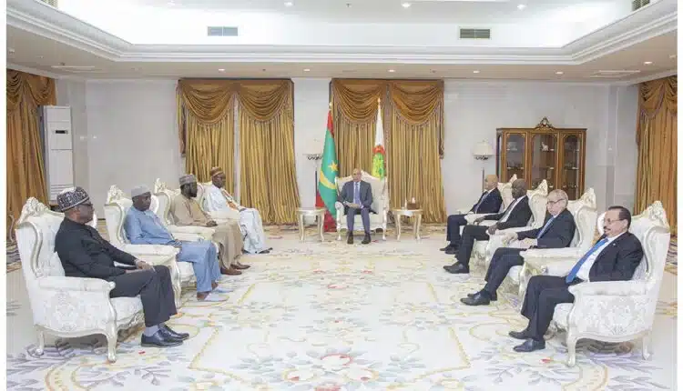 Rencontre entre le Président Ghazouani et une délégation de haut niveau de la Gambie à Nouakchott