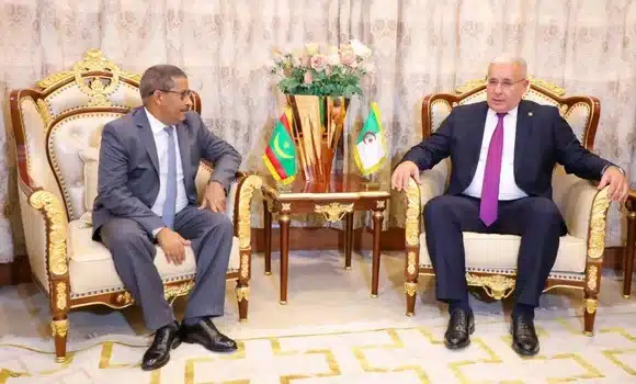Photo de Boughali reçoit à Nouakchott le ministre mauritanien de l’Equipement et des Transports