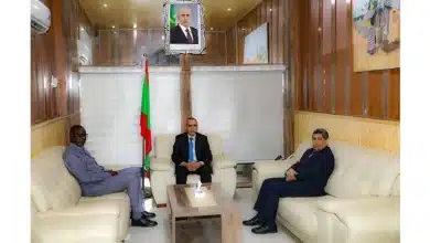 Photo de Le ministre de l’Intérieur s’entretient avec son homologue gambien