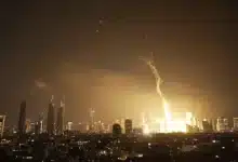 Photo de Escalade au Proche-Orient : l’Iran riposte par des salves de missiles balistiques sur Israël