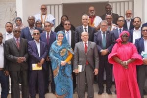 Fidèle à son engagement en faveur du développement régional, une délégation de haut niveau de Kinross Tasiast, conduite par le Directeur Général et le Vice-Président des Relations Extérieures, accompagnés de la Directrice des Relations Communautaires, ainsi que d’autres cadres supérieurs, s’est rendue à Dakhlet Nouadhibou le 3 juin 2025.