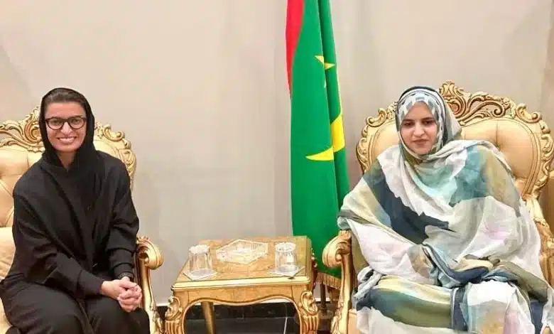 وزيرة العمل الاجتماعي تجري مباحثات مع وزيرة الدولة الإماراتية
