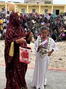 Photo d'une remise de prix à l'école Arafat 1