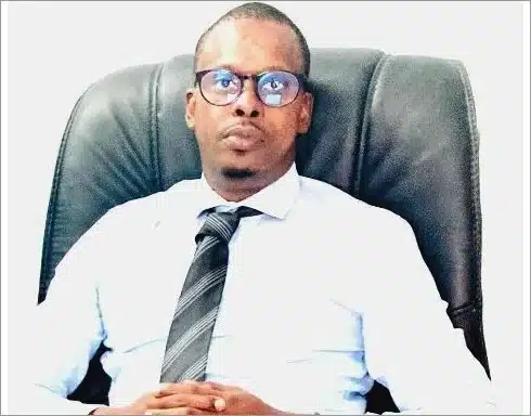 Portrait de Mansour Ly, auteur mauritanien et analyste politique