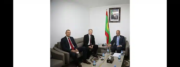 Le ministre de la Formation professionnelle, de l’Artisanat et des Métiers, M. Mohamed Maaelainine Ould Eyih, a reçu, aujourd’hui jeudi, à Nouakchott, l’ambassadeur de la République fédérale d’Allemagne accrédité auprès de la Mauritanie, Son Excellence M. Florian Rendel.