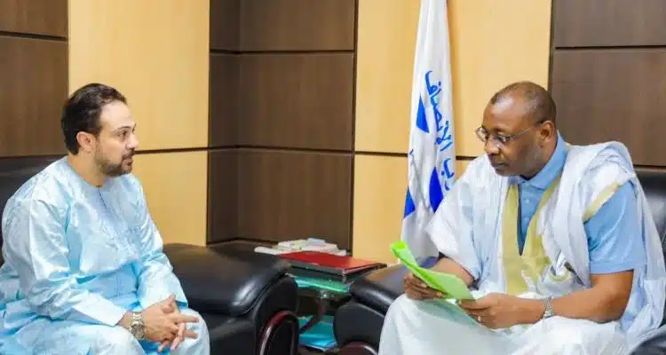 Le chef du Parti mauritanien Insaf, Sid Ahmed Ould Mohamed, a reçu lundi soir le représentant du Mouvement de la Résistance Islamique (Hamas) en Mauritanie, Mohamed Abu Saqr, au siège du parti à Nouakchott.