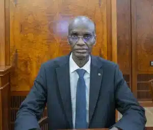 Portrait officiel de Moctar Al Housseinou Lam, haut fonctionnaire et ministre mauritanien.