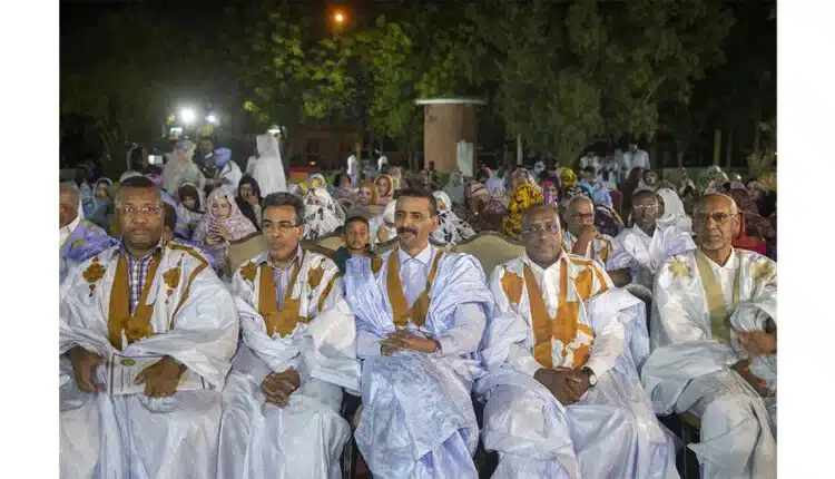 Le ministre de la Culture, El Houssein Ould Medou, inaugure le Festival International de la Tidinit à Nouakchott en présence d’artistes et officiels