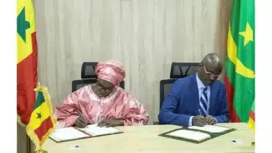 Photo de Mauritanie-Sénégal : signature de 2 accords relatifs à la migration irrégulière et aux conditions de séjour de leurs ressortissants dans le pays d’accueil