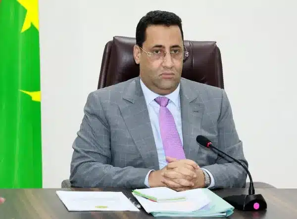 Le Premier ministre préside une réunion du comité ministériel chargé de développer le partenariat entre les secteurs public et privé.
