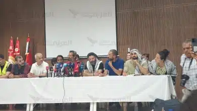 Photo de نشطاء في تونس يبحثون خطوات كسر حصار غزة بعد « قافلة الصمود »