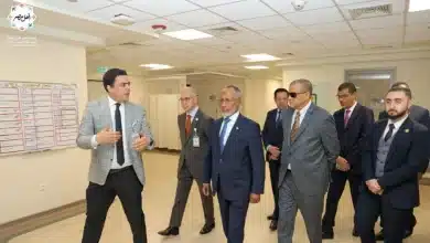 Photo de وزير الصحة يزور مؤسسات صحية بالقاهرة ويلتقي مسؤولين مصريين
