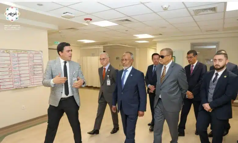 أدى وزير الصحة عبد الله سيدي محمد وديه، اليوم الأربعاء، زيارة ميدانية لكل من مستشفى أهل مصر لعلاج الحروق، وهيئة الرعاية الصحية المصرية، وذلك في إطار زيارته الرسمية إلى مصر.