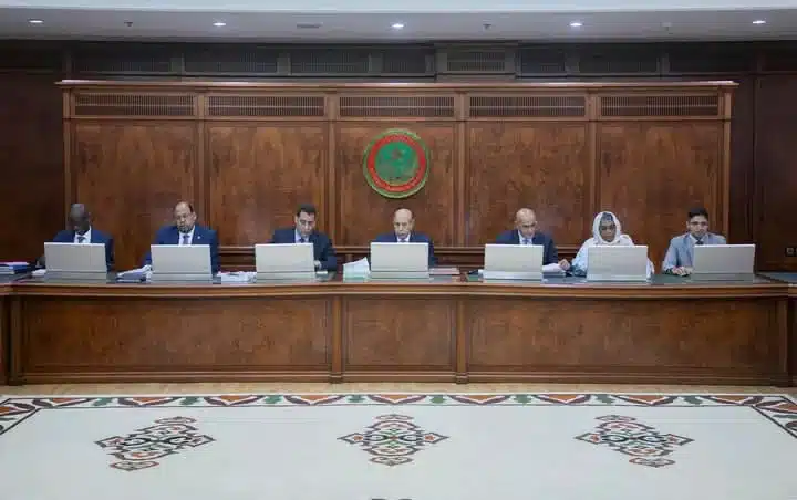 Le Conseil des Ministres s’est réuni le Mercredi 23 juillet 2025, sous la Présidence de Son Excellence Monsieur Mohamed OULD CHEIKH EL-GHAZOUANI, Président de la République.