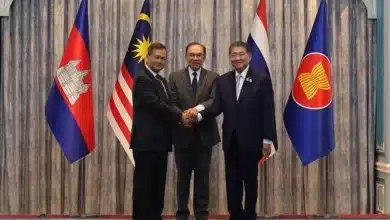 Photo de La Thaïlande et le Cambodge s’entendent sur un cessez-le-feu, déclare le PM malaisien