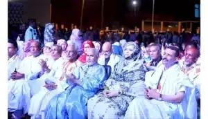 la ministre du Commerce et du Tourisme, Zeinebou Mint Ahmednah, a lancé, dans un souffle de renaissance, la saison de la cueillette (Gueïtna), sous le slogan évocateur : « Mon pays, ma destination ».