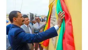 أشرف معالي وزير الثقافة والفنون والاتصال والعلاقات مع البرلمان، الناطق باسم الحكومة، السيد الحسين ولد مدو، رفقة معالي وزير التحول الرقمي وعصرنة الإدارة، السيد أحمد سالم بده، اليوم الاثنين في نواكشوط على حفل إطلاق مشروعين حيويين، يمسان البنية التحتية لقطاع الإعلام العمومي في موريتانيا،