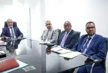 Photo de ترأس وزير الصحة اجتماعا فنيا حول إصلاح قطاع الأدوية