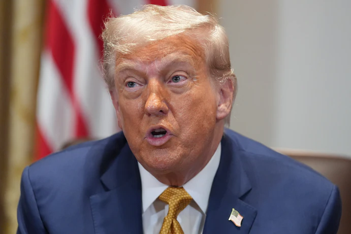 À table avec l’Oncle Sam : Trump sert le dessert, mais oublie le plat