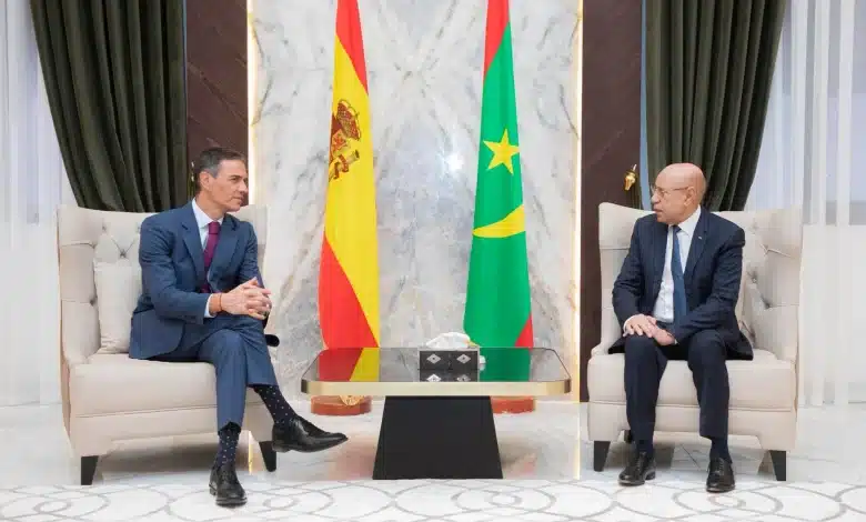 Le président Mohamed Ould Cheikh El Ghazouani en entretien avec le président du gouvernement espagnol Pedro Sánchez à Nouakchott.