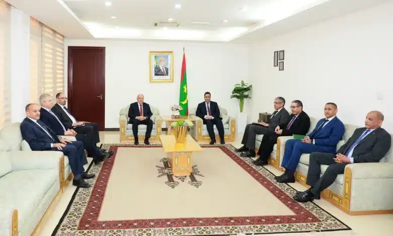 موريتانيا والجزائر تعززان تعاونهما الطاقوي: لقاء الوزير الأول مع مدير سوناطراك