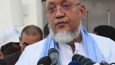 Photo de Seyidna Ali Ould Mohamed Khouna incarcéré à Riyad : escalade politique en Mauritanie