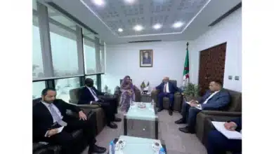 Photo de La ministre du Commerce et du Tourisme rencontre le ministre algérien du Commerce intérieur et du Contrôle des marchés