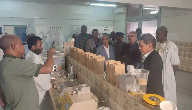 وزير الزراعة يزور المركز الوطني للبحوث الزراعية والتنمية الزراعية في كيهيدي