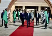 Photo de Crises régionales : le Président Ghazouani en route pour Doha pour un sommet arabo-islamique décisif