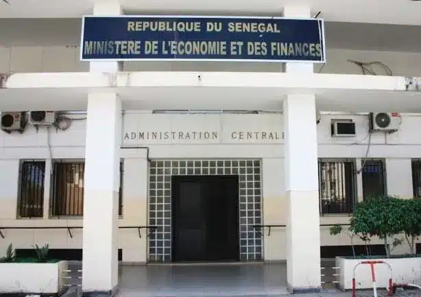 Économie du Sénégal en 2024 : Le pétrole rapporte 595 milliards FCFA, mais l’agriculture reste un défi majeur