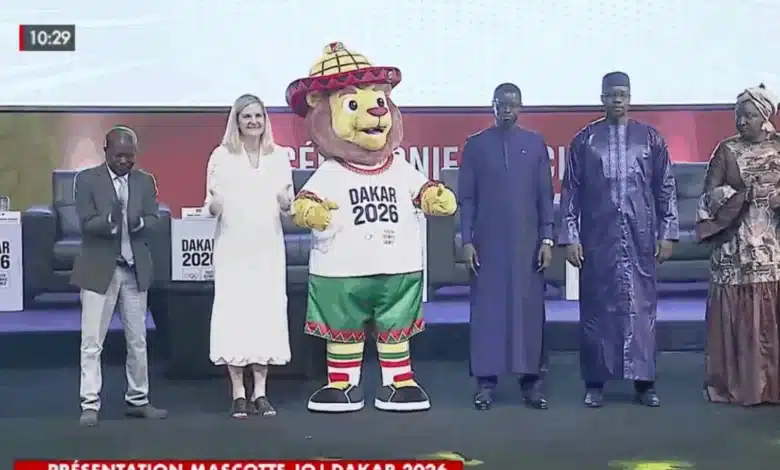 JOJ Dakar 2026 au Sénégal : Le Président Diomaye Faye dévoile la mascotte officielle 1 JOJ Dakar 2026 au Sénégal : Le Président Diomaye Faye dévoile la mascotte officielle