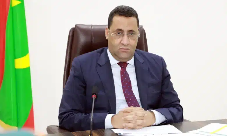Le Premier ministre mauritanien, El Moctar Ould Djay, présidant la première réunion du Comité ministériel pour la généralisation de l’accès aux services de base.