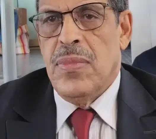 Monsieur le Président, la Mauritanie traverse une situation critique : lettre ouverte d’Imam Cheikh à Mohamed Ould Cheikh El Ghazouani 1 Portrait d’Imam Cheikh, auteur d’une lettre ouverte au président de la République islamique de Mauritanie, Mohamed Ould Cheikh El Ghazouani.