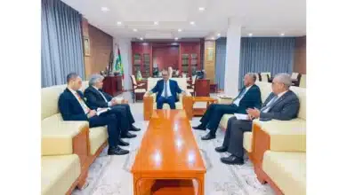 Photo de رئيس اتحاد أرباب العمل يلتقي سفير مصر المعتمد لدى بلادنا