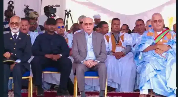 Mohamed Ould Cheikh El Ghazouani en visite de chantier — symbole du développement et de la transformation de la Mauritanie.
