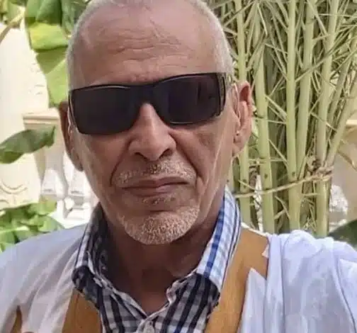 Ahmed Ould Sidi Baba : la modernité sans reniement 1 Portrait d’Ahmed Ould Sidi Baba, intellectuel mauritanien et ancien ministre, symbole d’une modernité enracinée dans la tradition arabo-islamique.
