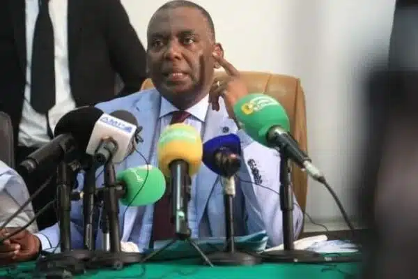 Le député mauritanien Biram Ould Dah Abeid s’exprime à Bruxelles contre la peine de mort.