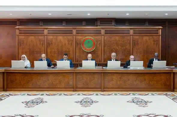Conseil des ministres : Adoption de plusieurs projets de loi et nominations (26 novembre 2025) 1 Réunion du Conseil des ministres en Mauritanie le 26 novembre 2025