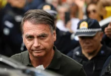 Photo de L’ex-président Bolsonaro en détention après avoir tenté d’ouvrir son bracelet électronique