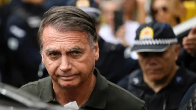 Photo de L’ex-président Bolsonaro en détention après avoir tenté d’ouvrir son bracelet électronique