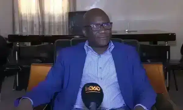 Une autre approche viable est possible pour le statut de nos langues. 1 Une autre approche viable est possible pour le statut de nos langues.