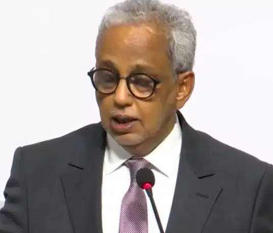 Le ministre de l’Économie mauritanien participe à Paris à une réunion de haut niveau de l’OCDE dédiée à la Mauritanie, accompagné du DG des Financements.
