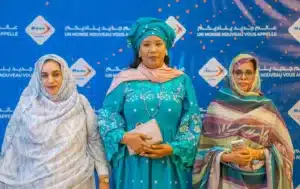 بيان صحفي 4 احتفلت شركة موف موريتل بموظفيها خالل حفل